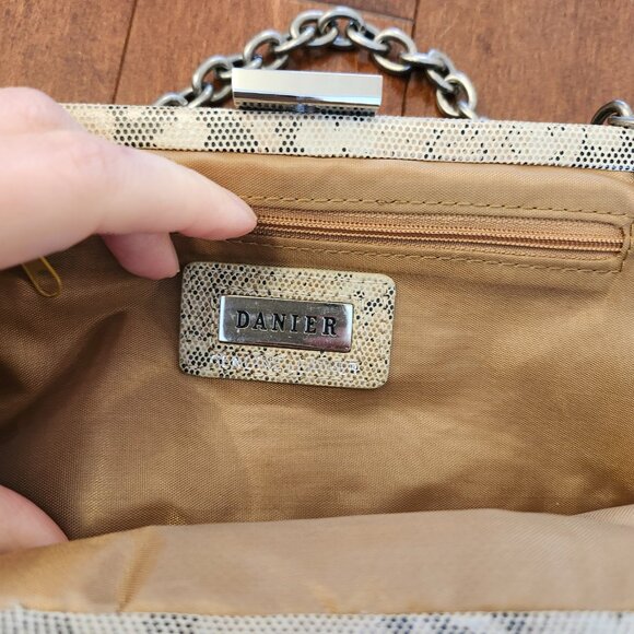 Danier small leather clutch bag - Picture 4 of 9